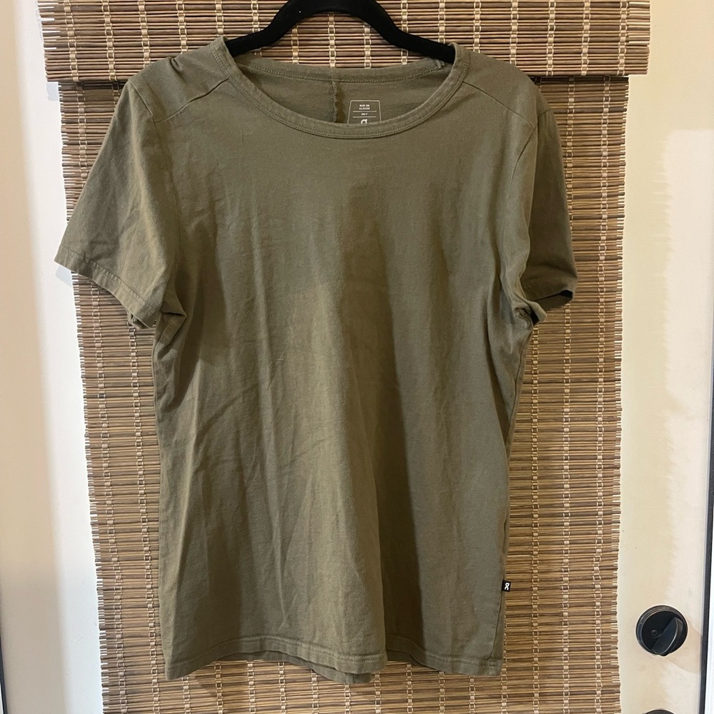 On Running On-T Olive Crewneck Short Sleeve Tee